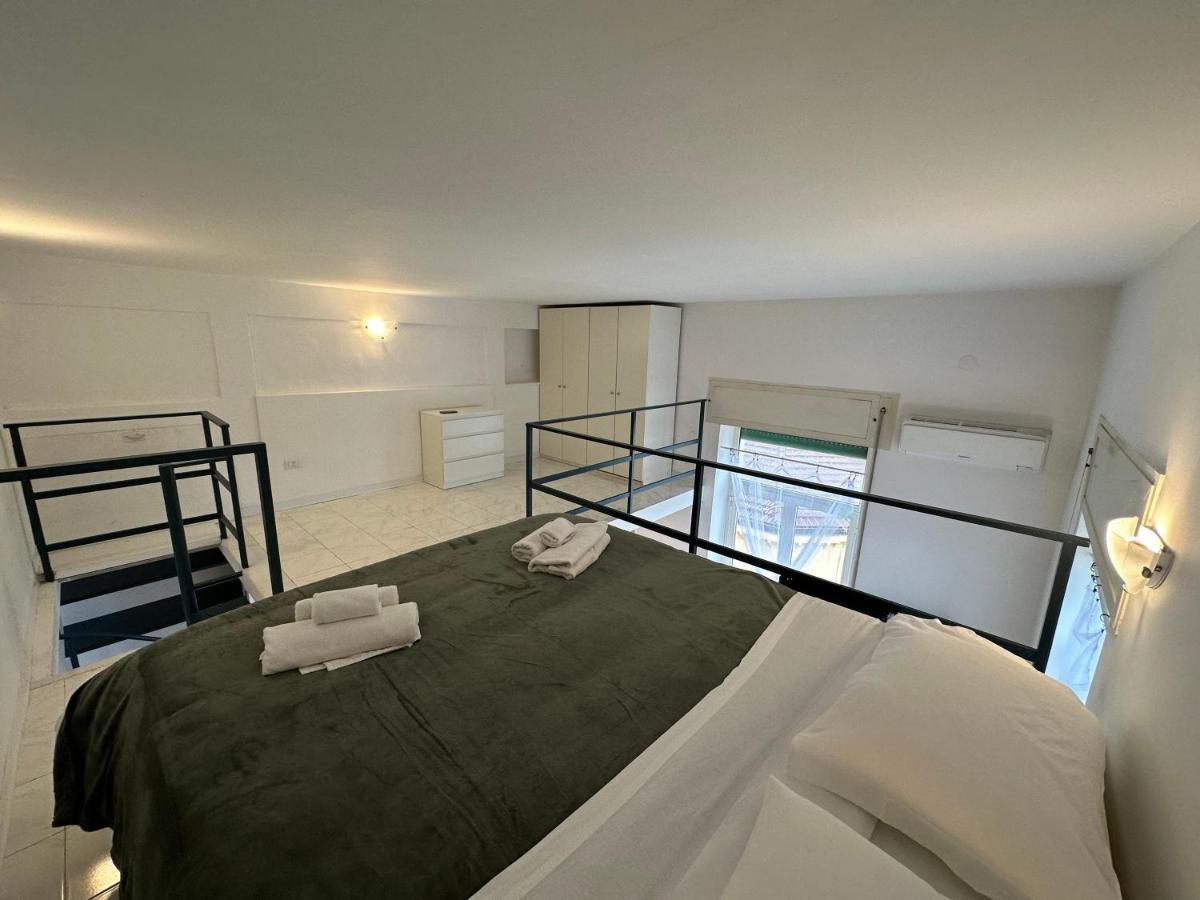La Dimora Al Castello Central Flat Naples - My Place Екстер'єр фото